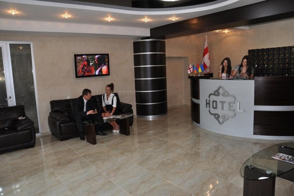hotels-georgia-tbilisi-Autopapa-14356731-26ba2c9637d85cfabc7a35aea816c669.jpg
