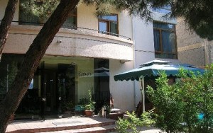 محوطه هتل محوطه هتل