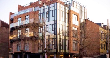 هتل Bricks تفلیس