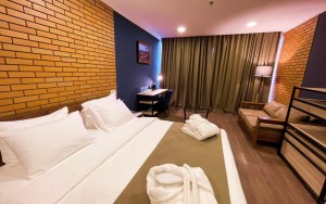hotels-georgia-tbilisi-Bricks-409886534-bb880fb51c6b9371b902060267e97128.jpg