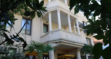 هتل Dejavu تفلیس