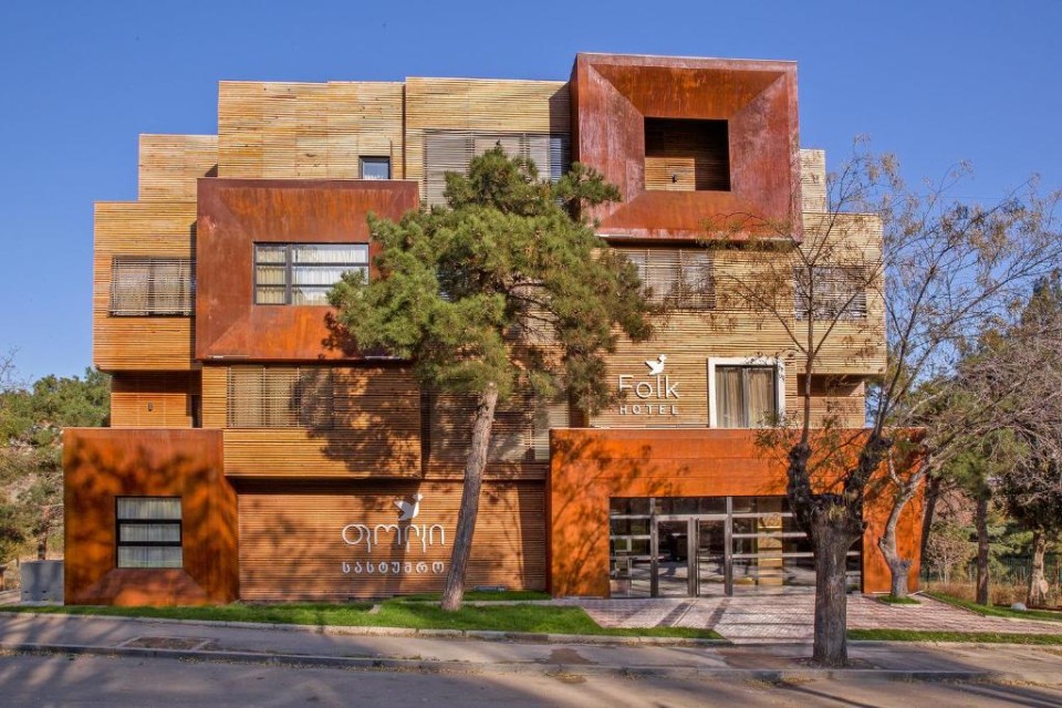 محوطه هتل محوطه هتل