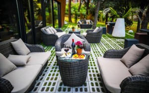 محوطه هتل محوطه هتل