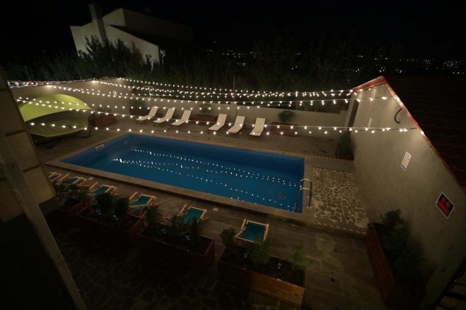 استخر استخر