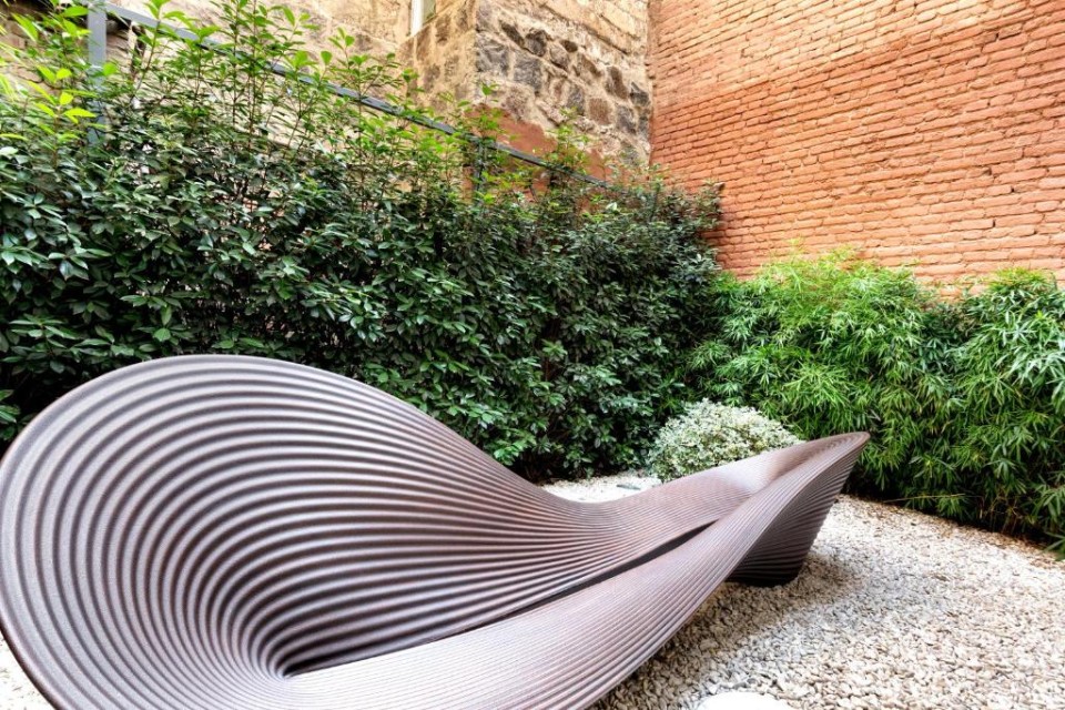 محوطه هتل محوطه هتل