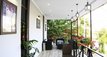 هتل Guru تفلیس