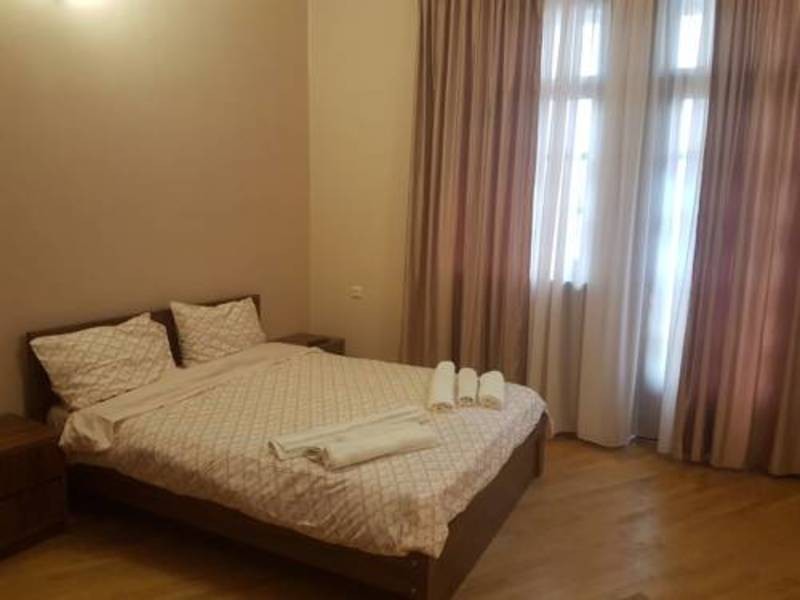 hotels-georgia-tbilisi-Hotel-Galax-اتاق۲-26ba2c9637d85cfabc7a35aea816c669.jpeg