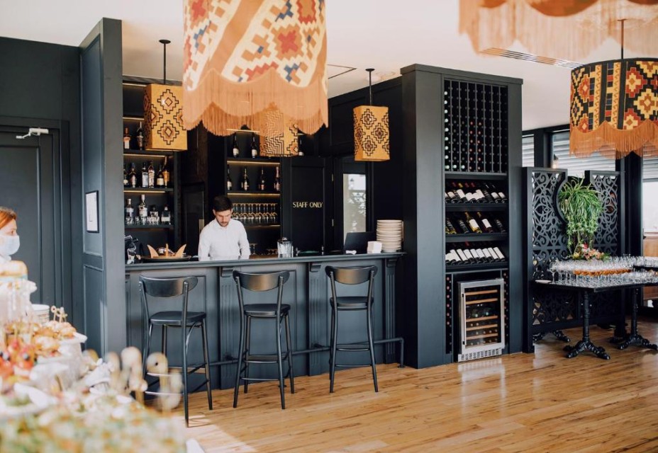 رستوران رستوران