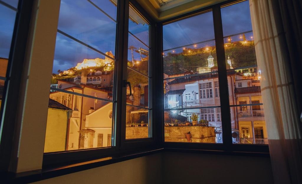 ویو هتل ویو هتل