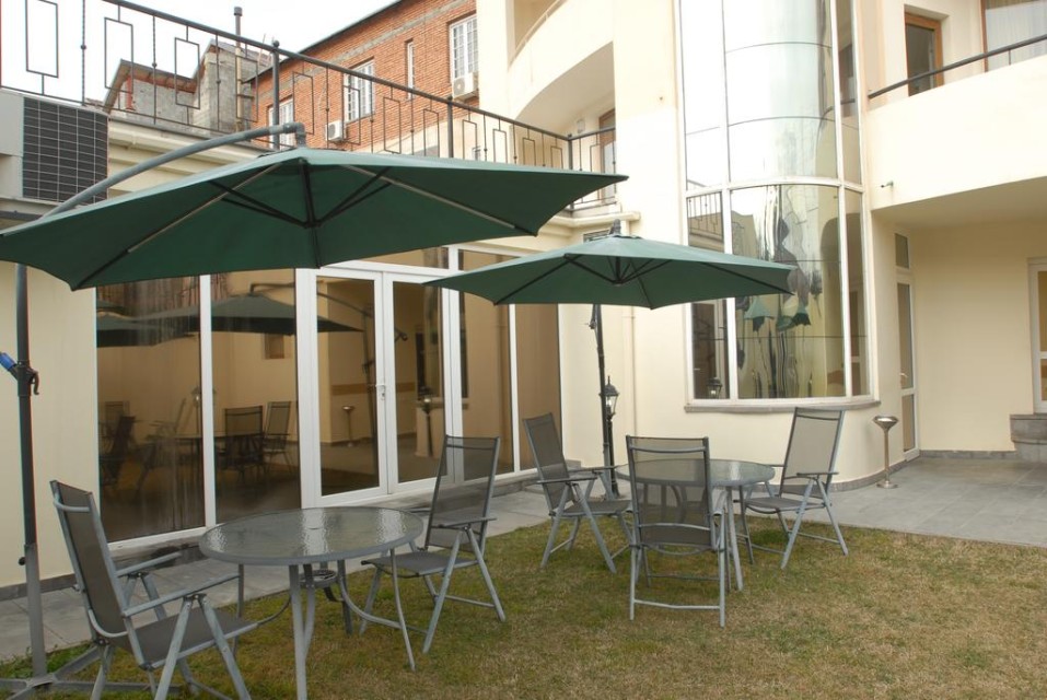 hotels-georgia-tbilisi-Hotel-Vedzisi-حیاط-26ba2c9637d85cfabc7a35aea816c669.jpg