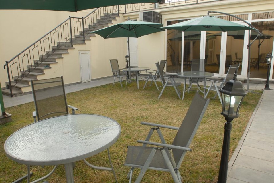 hotels-georgia-tbilisi-Hotel-Vedzisi-حیاط۲-26ba2c9637d85cfabc7a35aea816c669.jpg