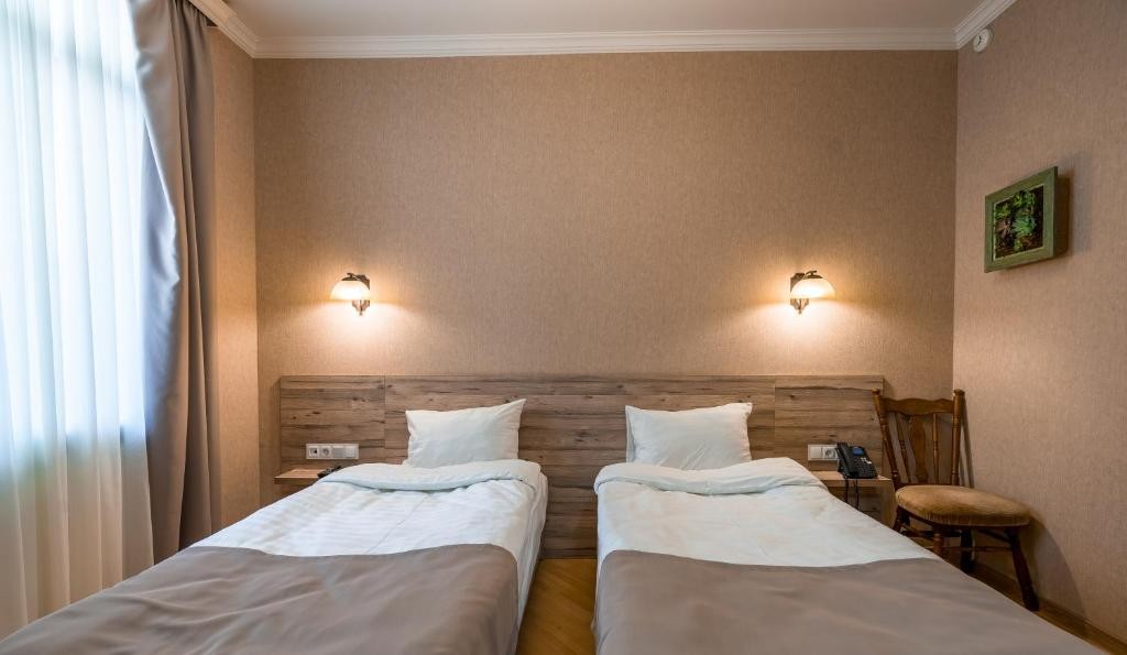 hotels-georgia-tbilisi-Imperial-House-149254435-26ba2c9637d85cfabc7a35aea816c669.jpg