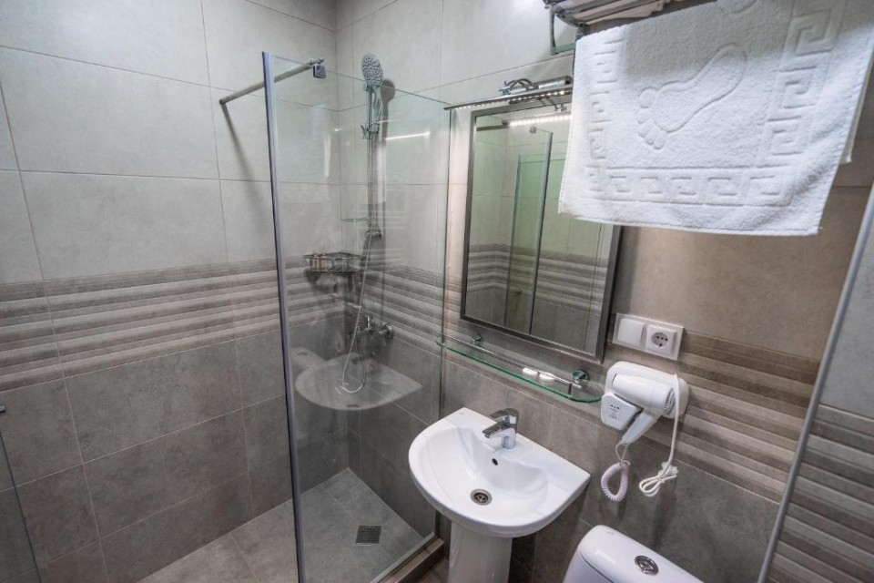 hotels-georgia-tbilisi-Imperial-House-208437206-26ba2c9637d85cfabc7a35aea816c669.jpg