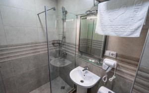 hotels-georgia-tbilisi-Imperial-House-208437206-bb880fb51c6b9371b902060267e97128.jpg