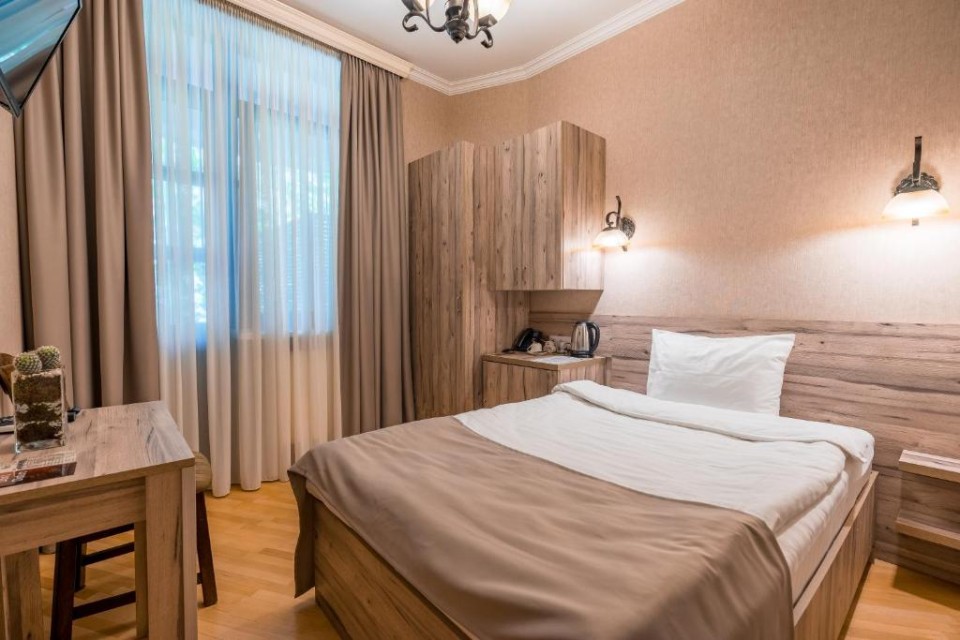 hotels-georgia-tbilisi-Imperial-House-208437691-26ba2c9637d85cfabc7a35aea816c669.jpg