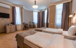 hotels-georgia-tbilisi-Imperial-House-208438078-bb880fb51c6b9371b902060267e97128.jpg