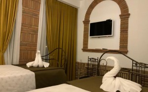 hotels-georgia-tbilisi-Janashia-Boutique-224205568-bb880fb51c6b9371b902060267e97128.jpg