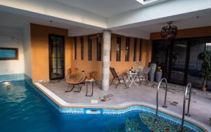 محوطه هتل محوطه هتل