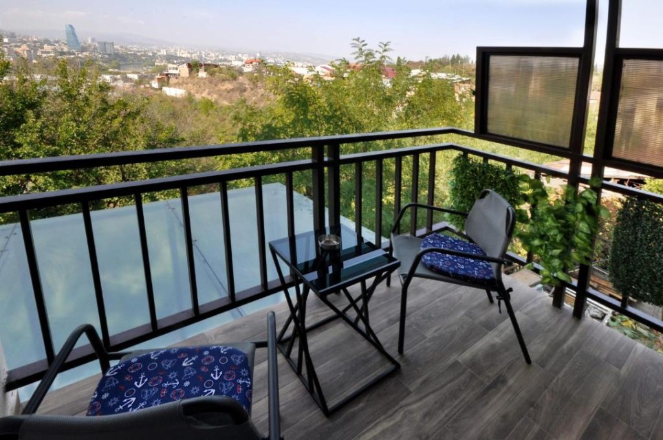 محوطه هتل محوطه هتل