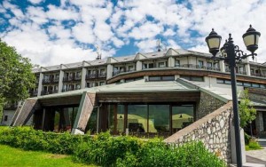 محوطه هتل محوطه هتل