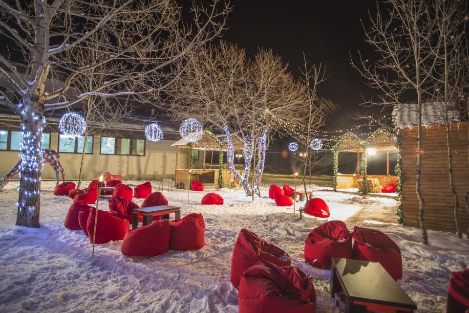 محوطه هتل محوطه هتل