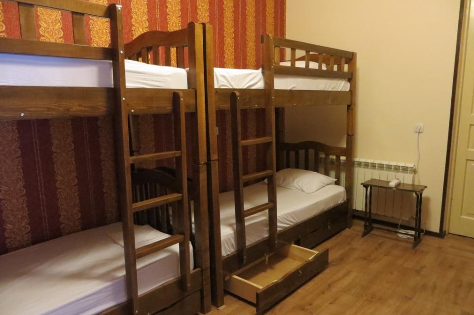 hotels-georgia-tbilisi-Marco-Polo-Hostel-اتاق۱۱-26ba2c9637d85cfabc7a35aea816c669.jpg