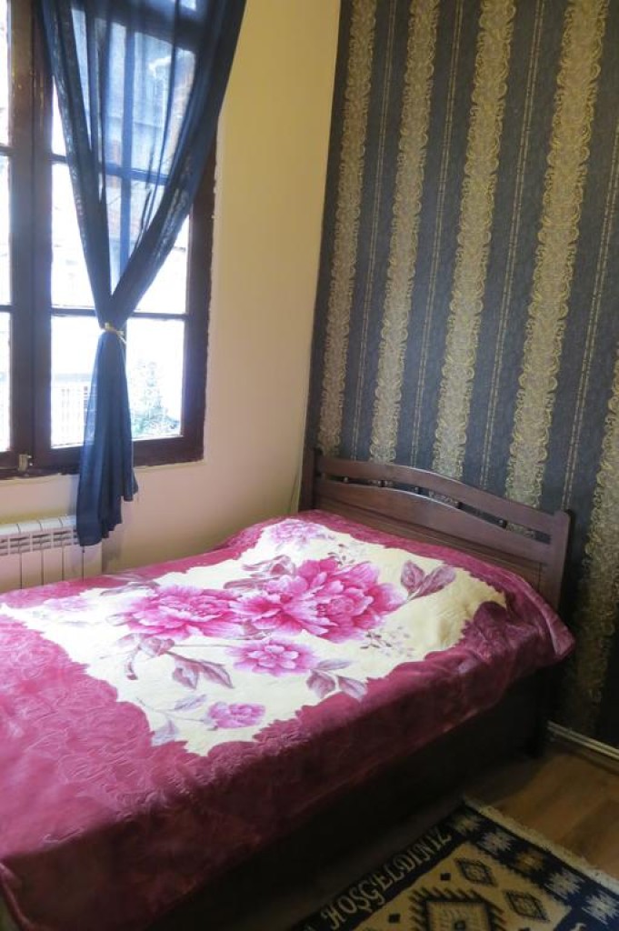 hotels-georgia-tbilisi-Marco-Polo-Hostel-اتاق۳-26ba2c9637d85cfabc7a35aea816c669.jpg
