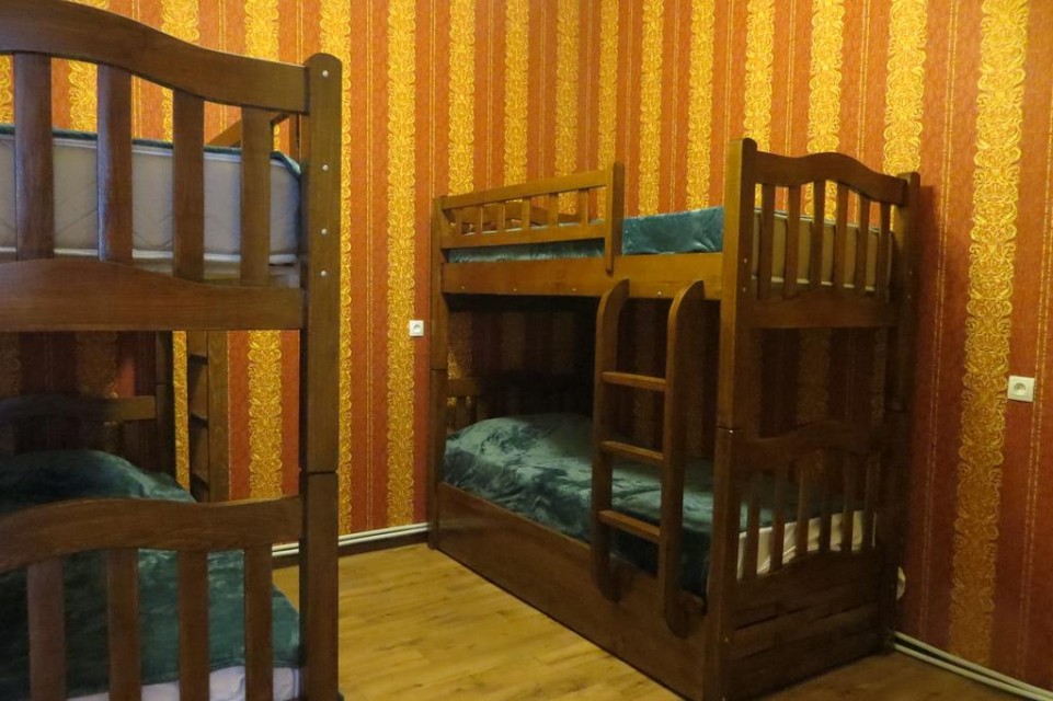 hotels-georgia-tbilisi-Marco-Polo-Hostel-اتاق۷-26ba2c9637d85cfabc7a35aea816c669.jpg