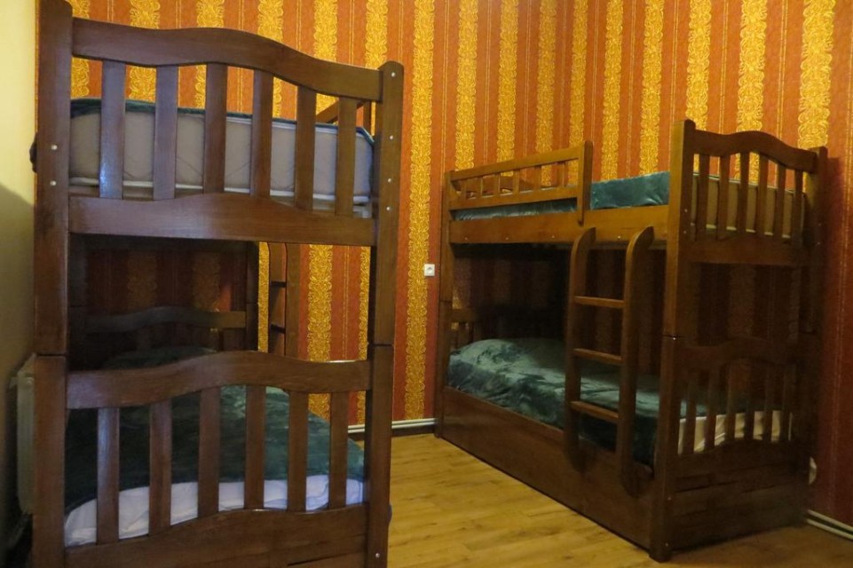 hotels-georgia-tbilisi-Marco-Polo-Hostel-اتاق۹-26ba2c9637d85cfabc7a35aea816c669.jpg