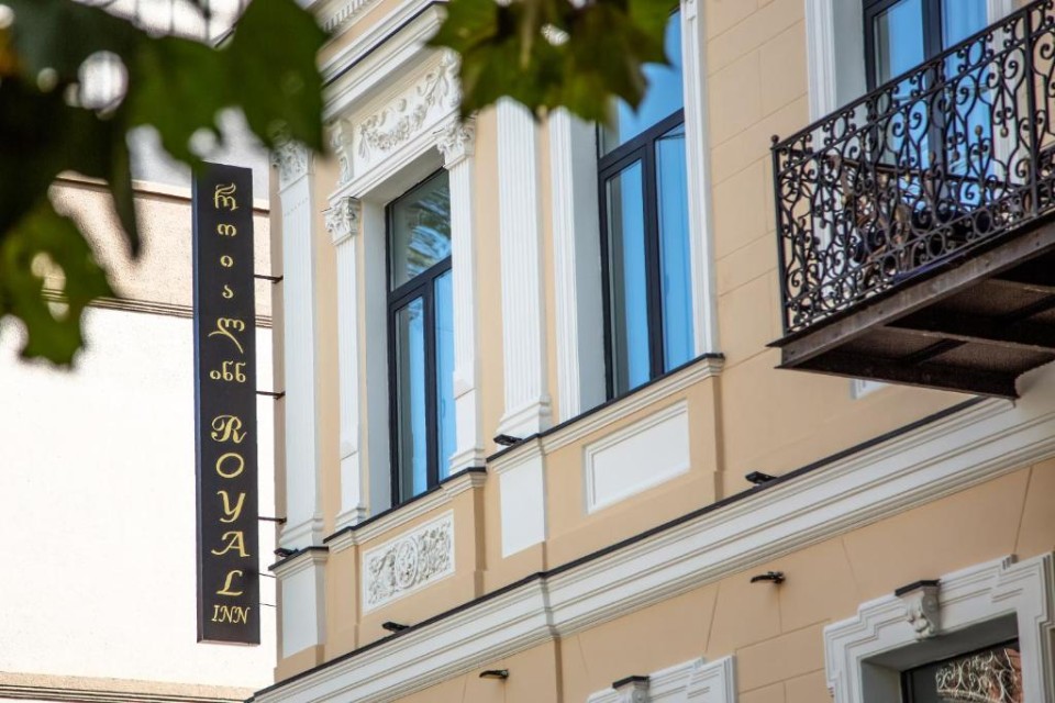 hotels-georgia-tbilisi-Royal-Inn-223751703-26ba2c9637d85cfabc7a35aea816c669.jpg