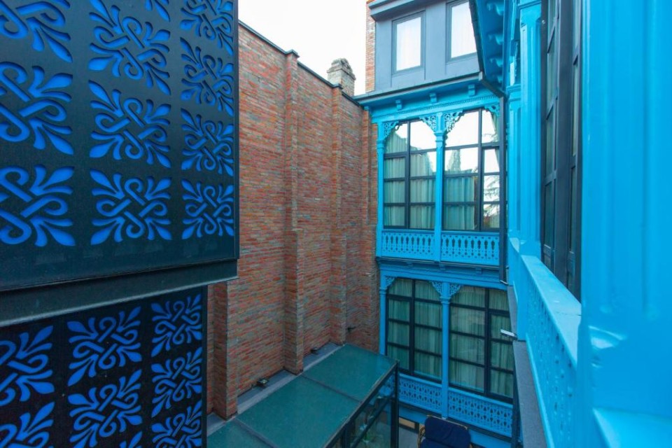 hotels-georgia-tbilisi-Royal-Inn-227427235-26ba2c9637d85cfabc7a35aea816c669.jpg
