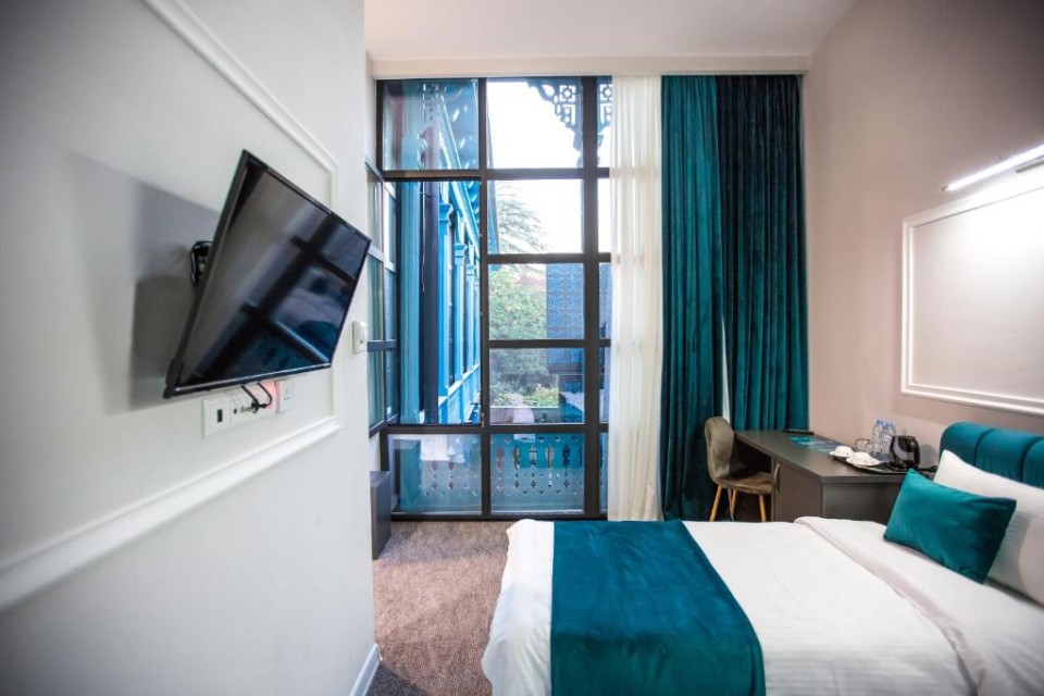 hotels-georgia-tbilisi-Royal-Inn-227468246-26ba2c9637d85cfabc7a35aea816c669.jpg