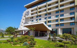 محوطه هتل محوطه هتل