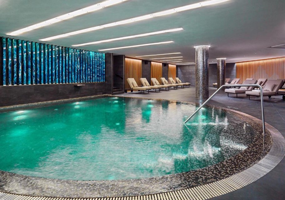 استخر استخر