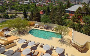 محوطه هتل محوطه هتل