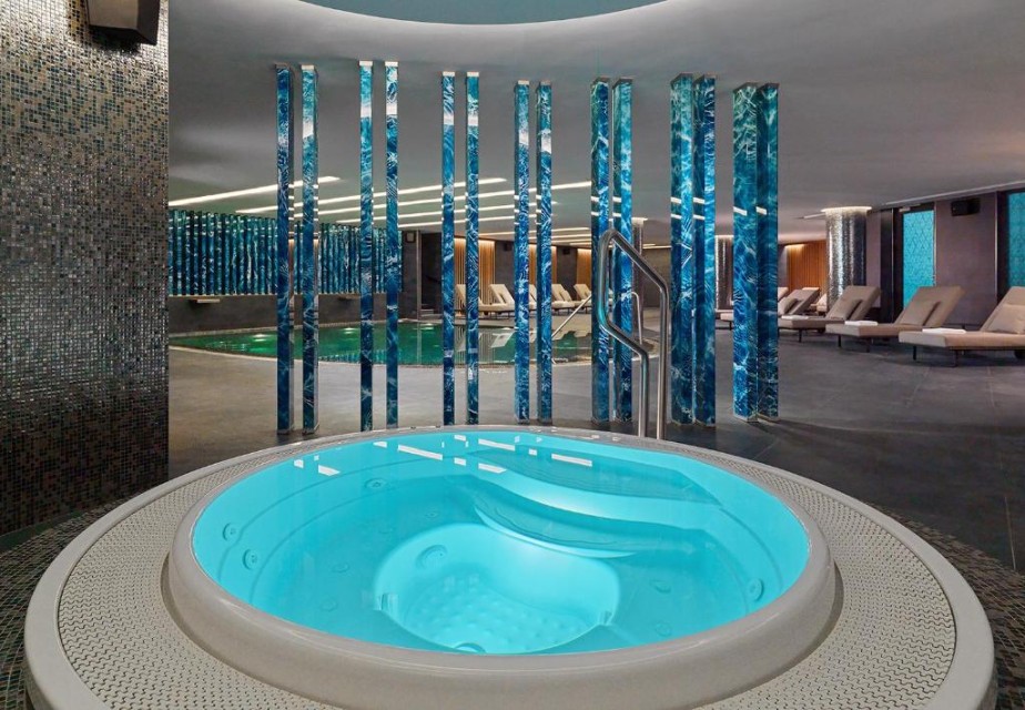 استخر استخر