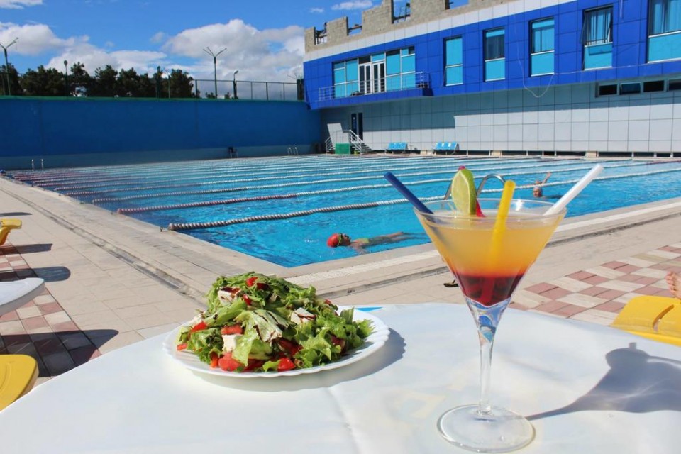 استخر استخر