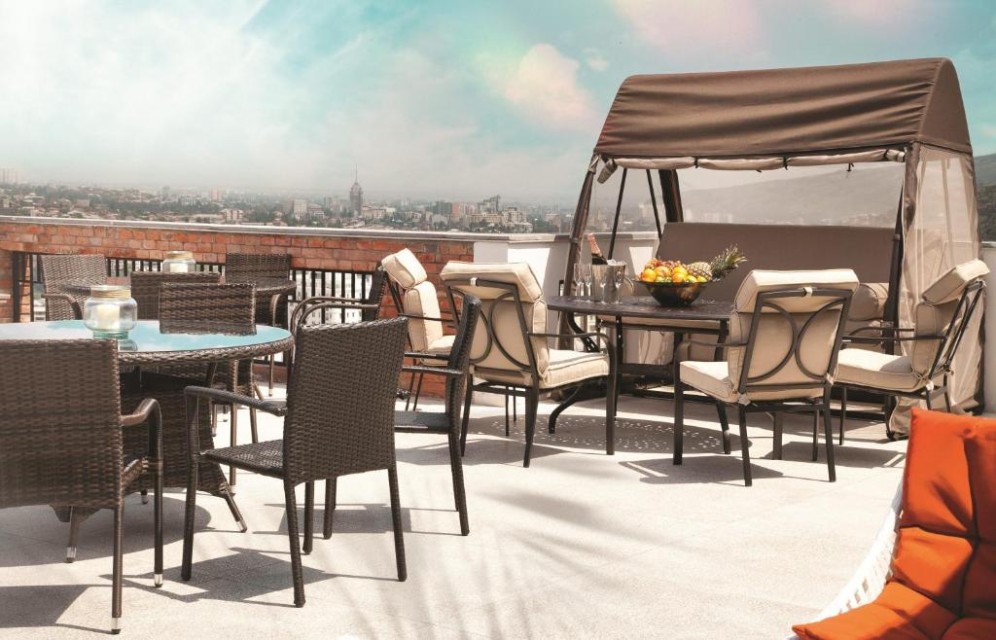 محوطه هتل محوطه هتل