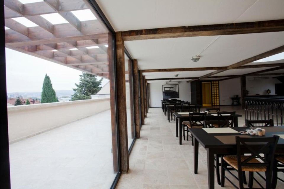 محوطه هتل محوطه هتل