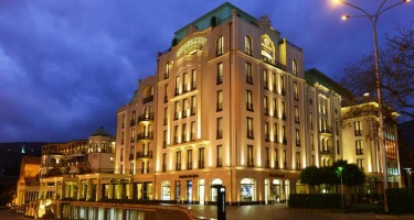 هتل Ambassadori تفلیس