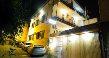 هتل Log Inn Boutique تفلیس