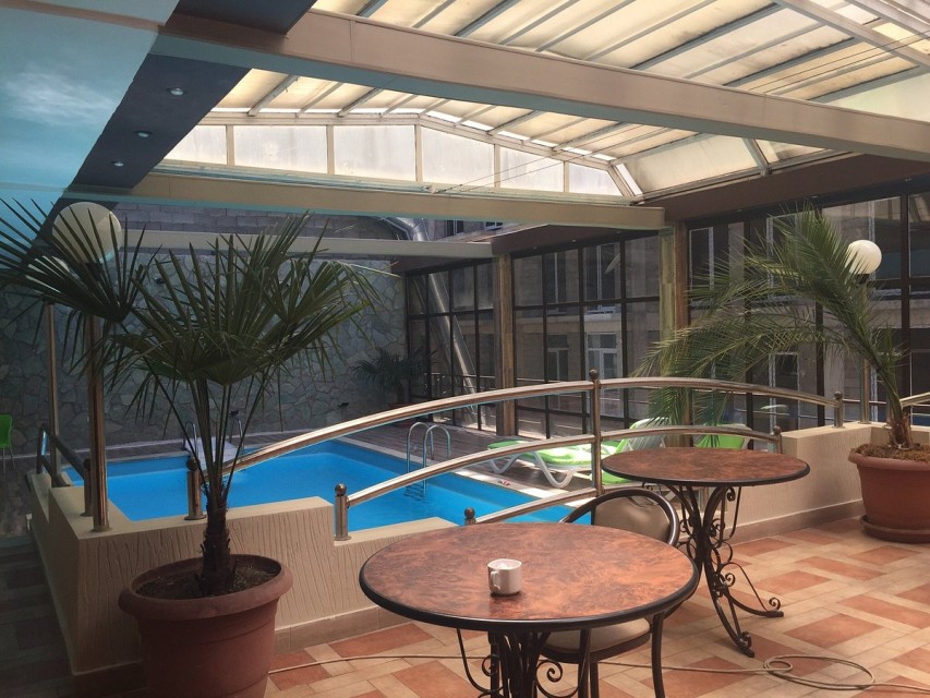 استخر استخر