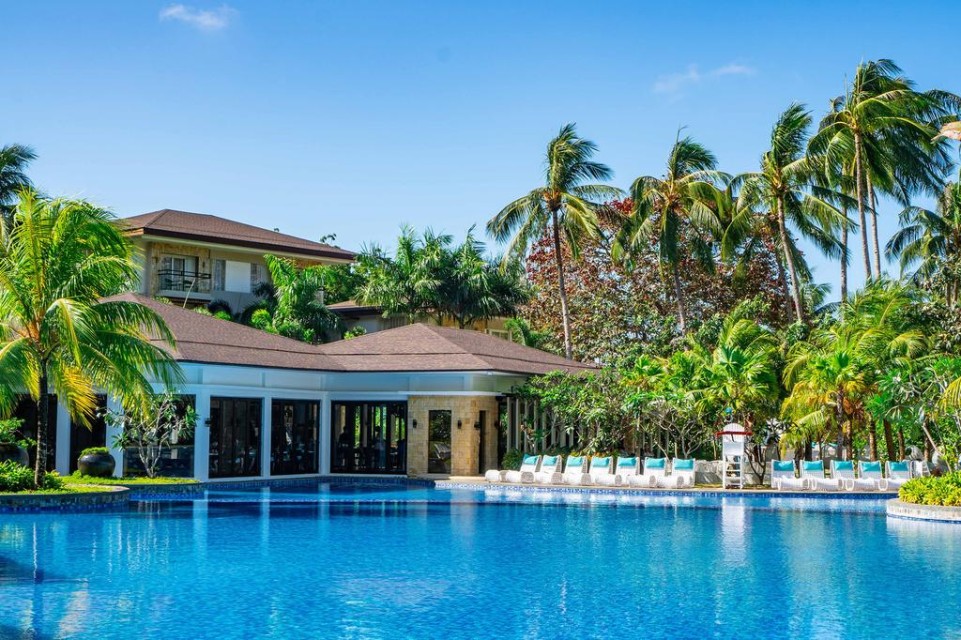 محوطه هتل محوطه هتل