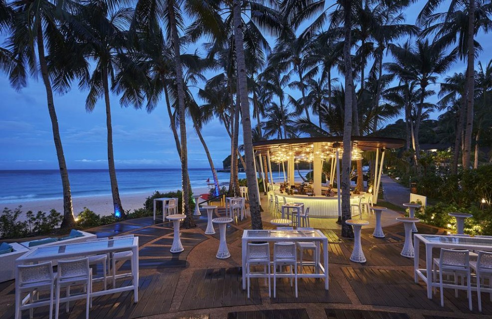 محوطه هتل محوطه هتل