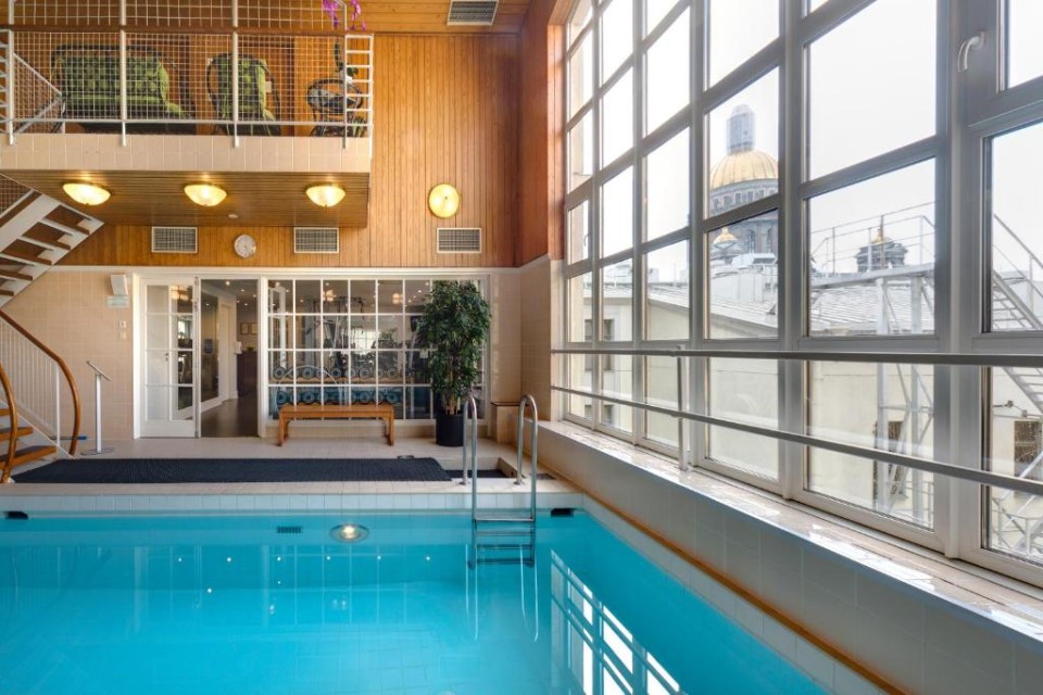 استخر استخر