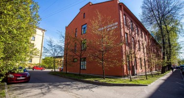 هتل Petrovskiy Art Loft سنت پترزبورگ