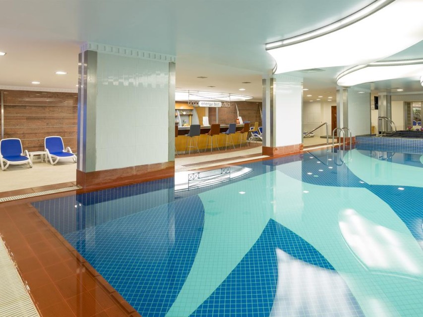 استخر استخر