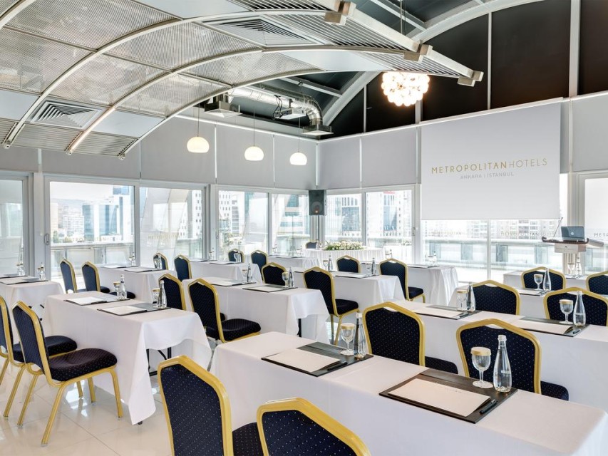 سالن همایش سالن همایش