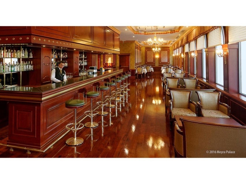 رستوران رستوران