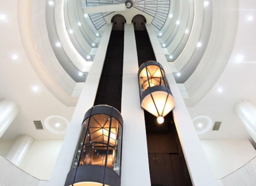 ورودی هتل ورودی هتل